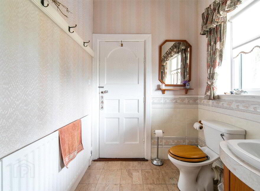 Hillcrest, 33 Greencastle Road, Kilkeel, Newry, BT34 4DE