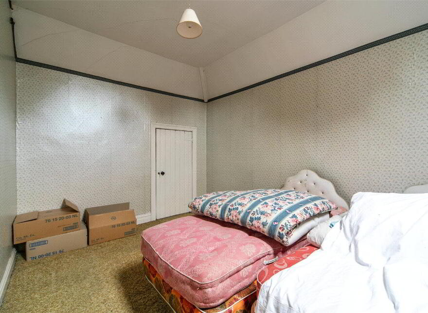 Hillcrest, 33 Greencastle Road, Kilkeel, Newry, BT34 4DE