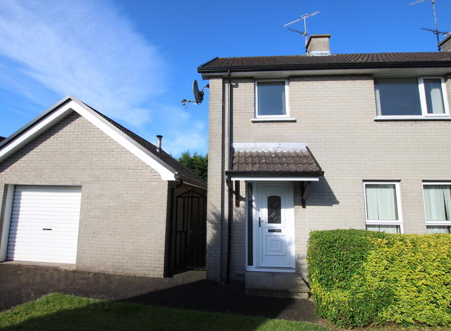 4 Loughinsholin Park, Castledawson, Magherafelt, BT45 8DF photo