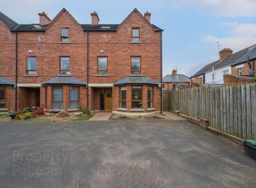 5 Elgin Mews, Belfast, BT7 3FY photo