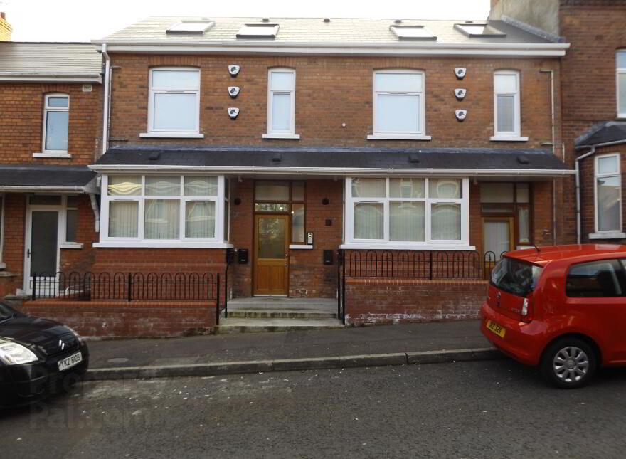 Flat 4 75/77 Sandhurst Drive, Belfast, BT9 5AZ photo