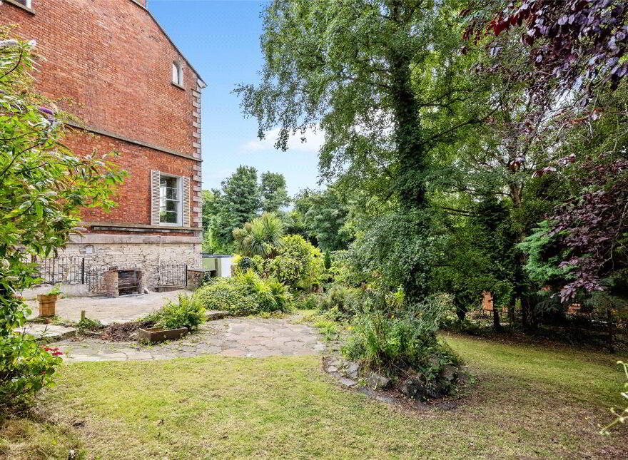 Millbank House, 33 Victoria Road, Holywood, BT18 9BD