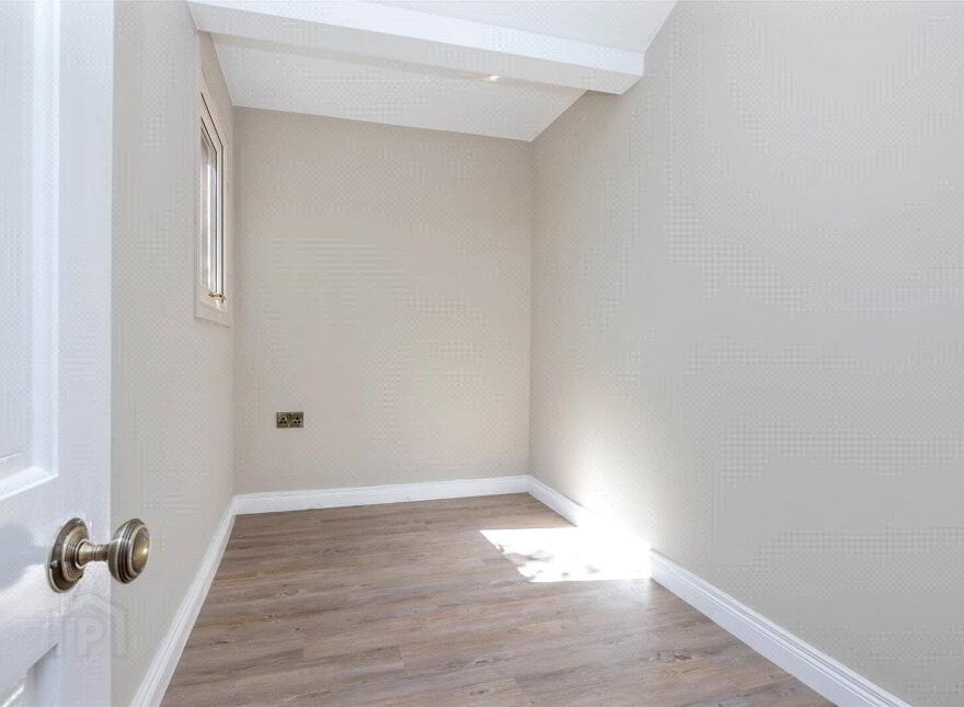 10 Queenora Avenue, Portstewart, BT55 7BU