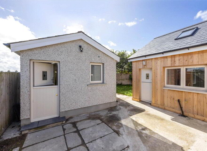 10 Queenora Avenue, Portstewart, BT55 7BU