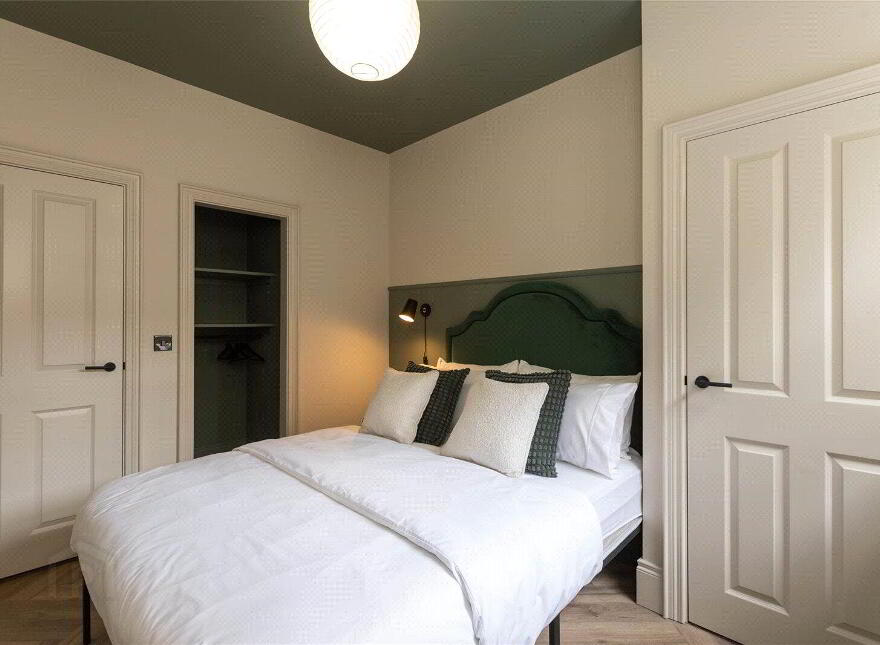 Balmoral Buildings, 11-13 College Square East, Belfast, Belfast, BT1 6DD
