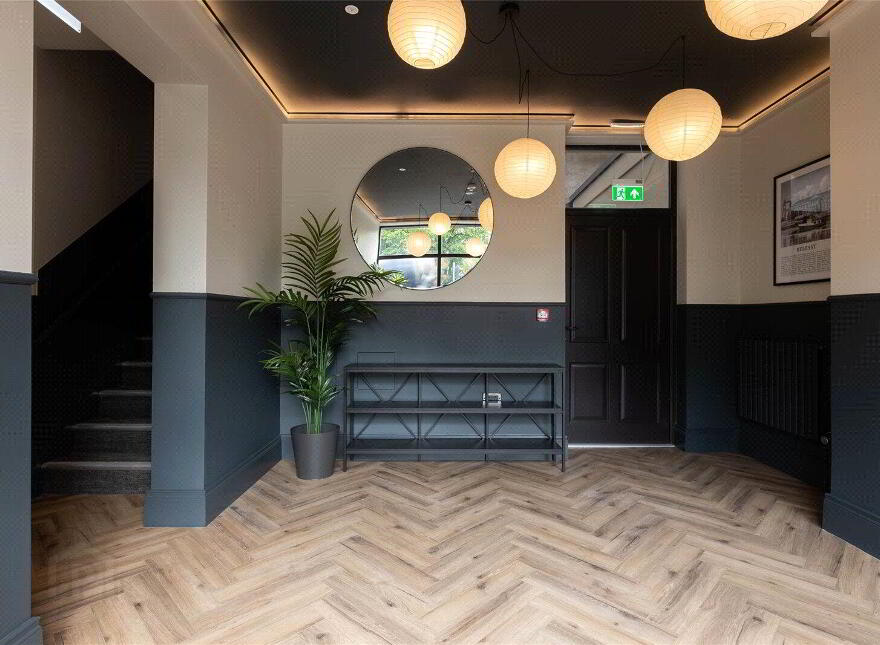 2 Balmoral Buildings - Bedroom Apt, 11-13 College Square East, Belfast, Belfast, BT1 6DD