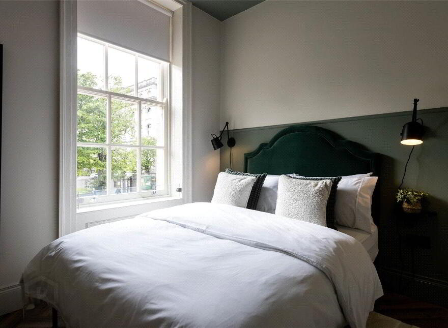 2 Balmoral Buildings - Bedroom Apt, 11-13 College Square East, Belfast, Belfast, BT1 6DD