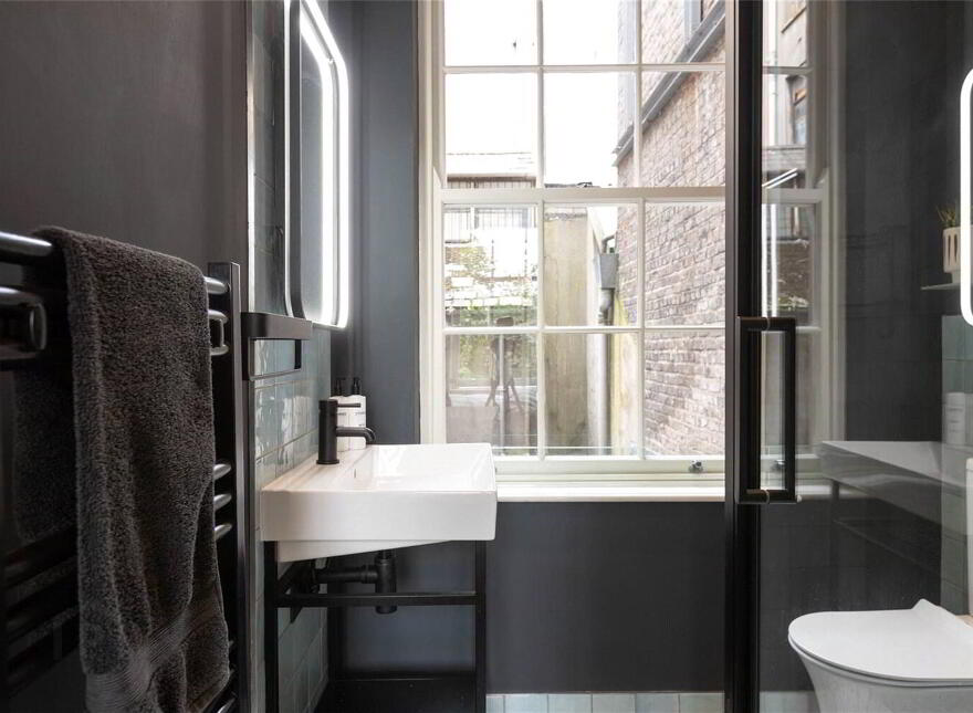 2 Bedroom Apartment, Balmoral Buildings, 11-13 College Square East, Be...Belfast, BT1 6DD