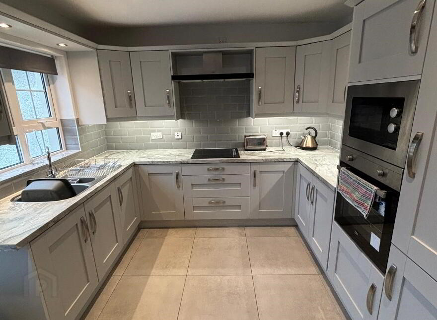 62 Glenmanus Road, Portrush, BT56 8HU