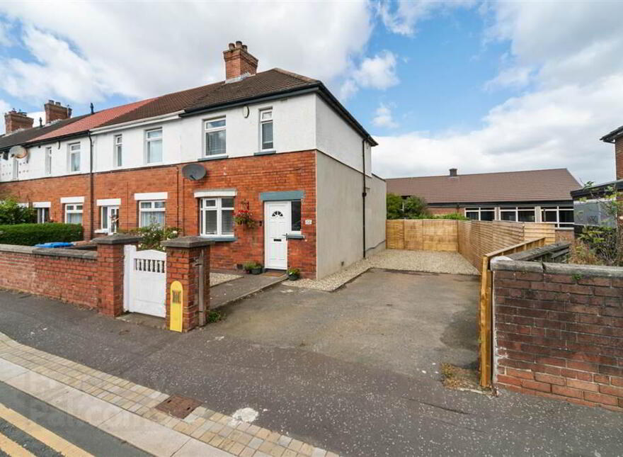 12 Montgomery Road, Belfast, BT6 9JD photo