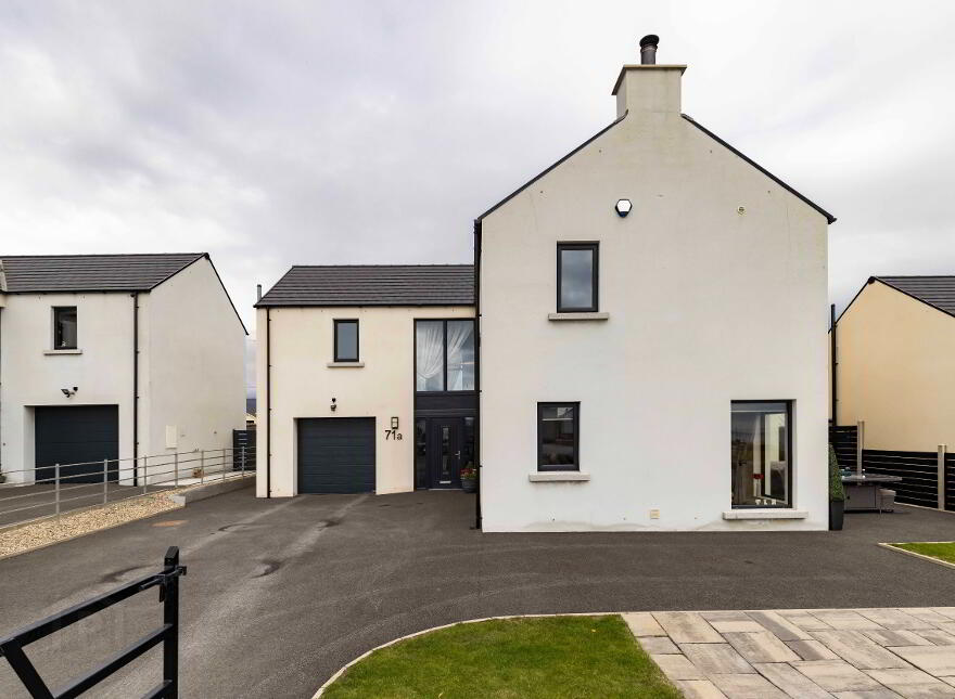 71a Glassdrumman Road, Annalong, Newry, BT34 4QJ