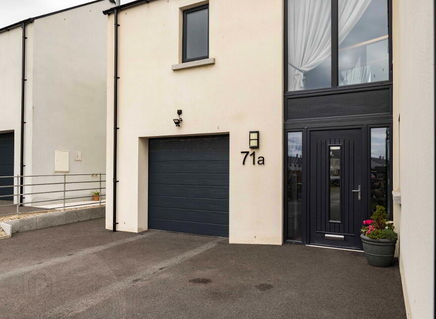 71a Glassdrumman Road, Annalong, Newry, BT34 4QJ