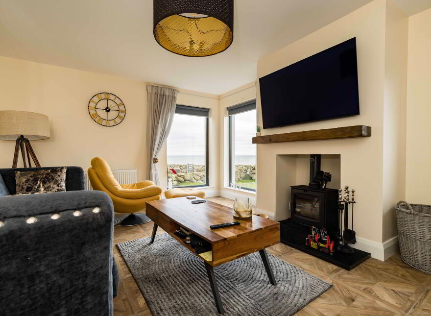 71a Glassdrumman Road, Annalong, Newry, BT34 4QJ