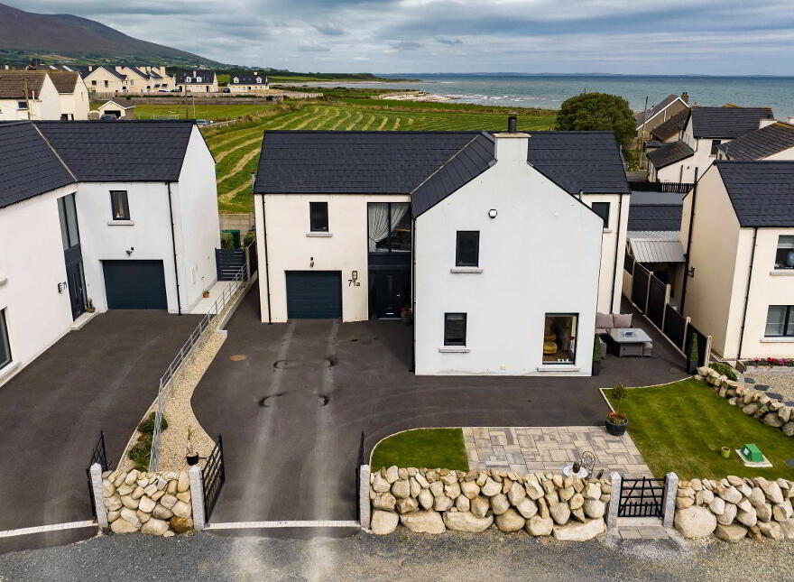 71a Glassdrumman Road, Annalong, Newry, BT34 4QJ