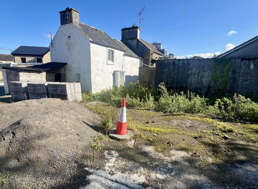 Vila Del, Cloonfad, F35NX82