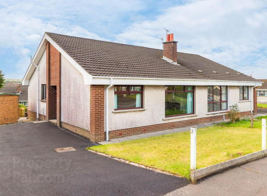 24 Collinview Avenue, Ballyclare, BT39 9PF photo