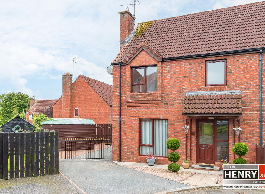 6 Adare Court, Lurgaboy Lane, Dungannon, BT71 6XE photo