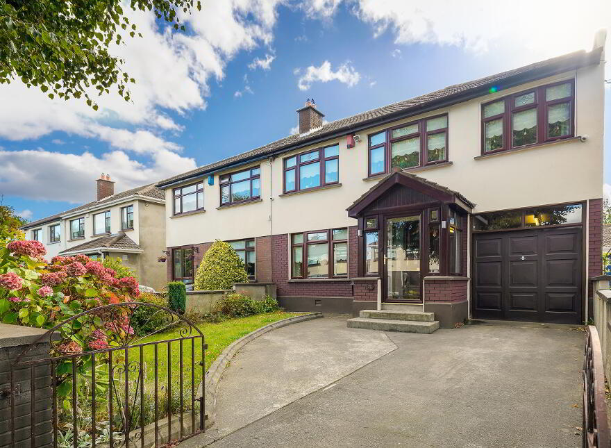 22 Forest Close, Kingswood, Dublin, D24A52F photo