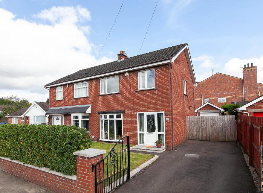 12 Beechmount Park, Upper Lisburn Road, Belfast, BT10 0GZ photo