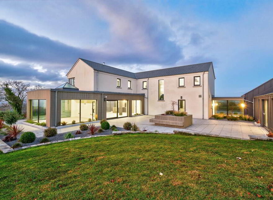 41 Dows Road, Drumbo, Belfast, BT8 8LB