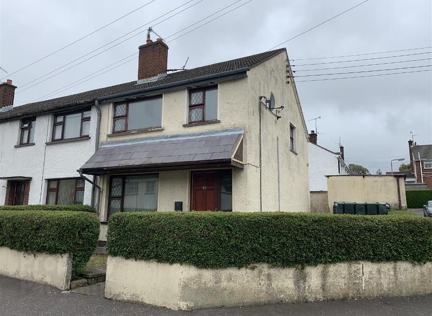 38 College Gardens, Newry, BT35 6DR photo