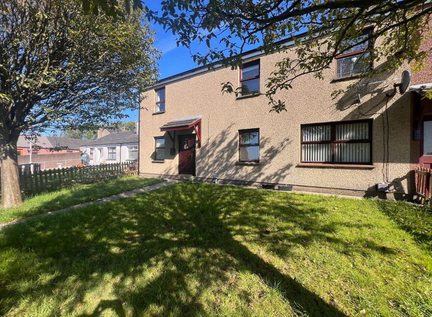 32 Brook Park, Harryville, Ballymena, BT42 3BL photo