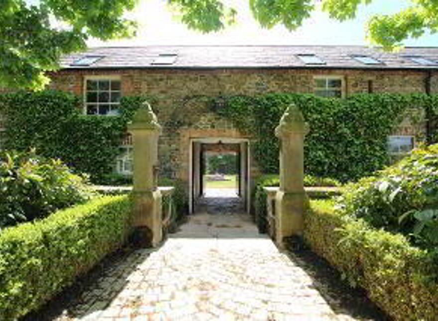 The Courtyard, 62a Drumnabreeze Road, Magheralin, BT67 0RH