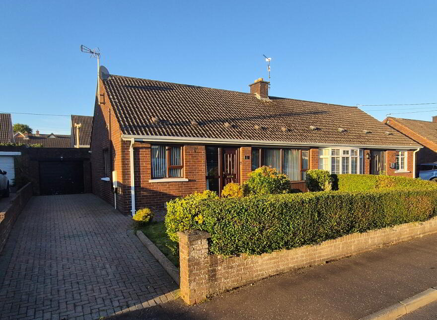 23 Danesfort Park, Derry, BT48 8DG photo