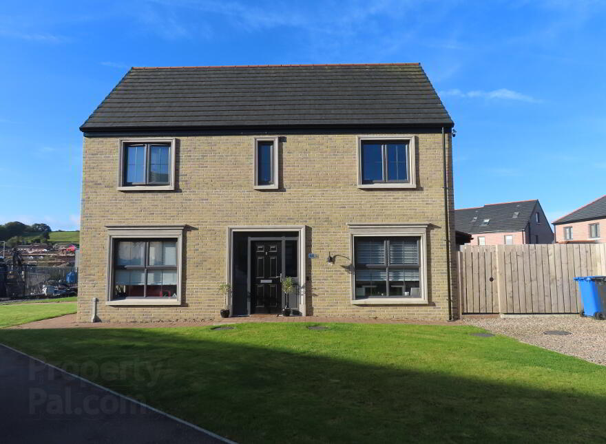 66 Edengrove Park North, Ballynahinch, BT24 8FQ photo