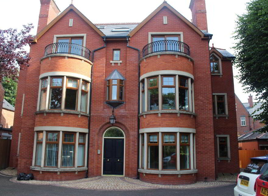 Apartment 2 556 Upper Newtownards Road, Belfast, BT4 3HE photo