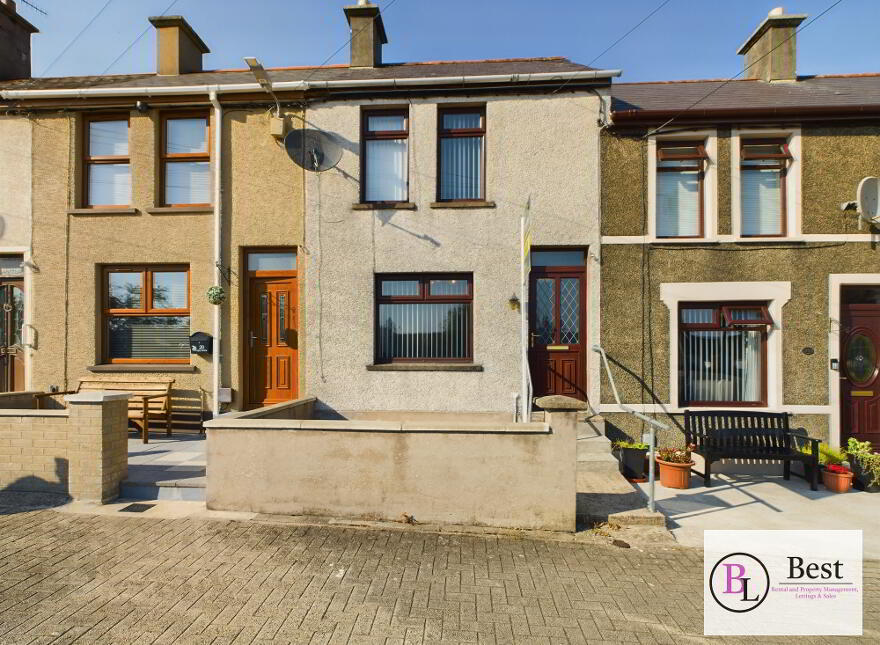 18 Rugby Terrace, Larne, BT40 1SG photo