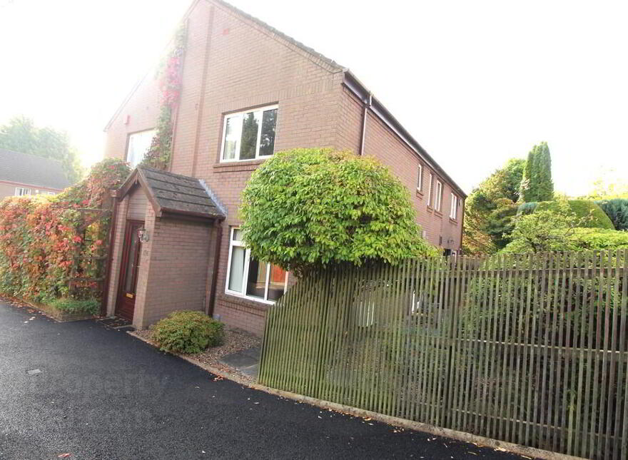 10 Somerton Close, Belfast, BT15 4DF photo