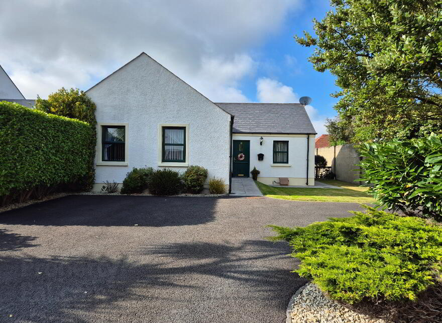 1 Corick Close, Kilkeel, BT34 4GD photo