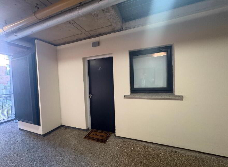 110 College Court Central, Belfast, BT1 6BF photo