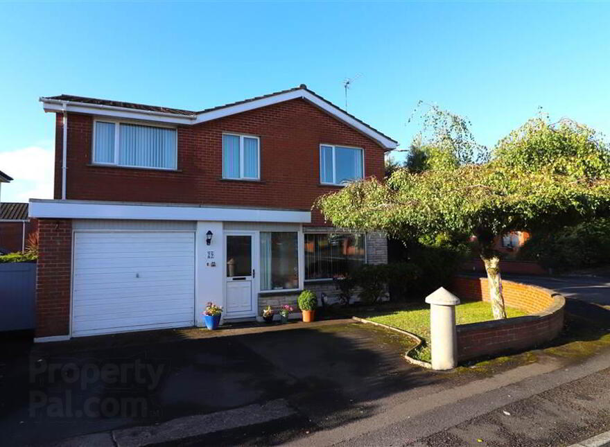 29 Lombard Park, Laurel Hill Road, Lisburn, BT28 2UJ photo