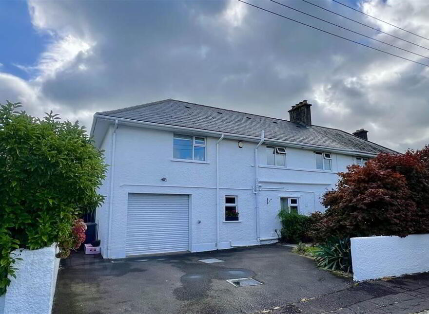 26 Bapaume Avenue, Cregagh, Belfast, BT6 9JE photo