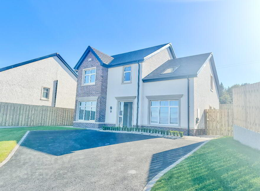 180 Crieve Mor Avenue, Crievesmith, Letterkenny photo