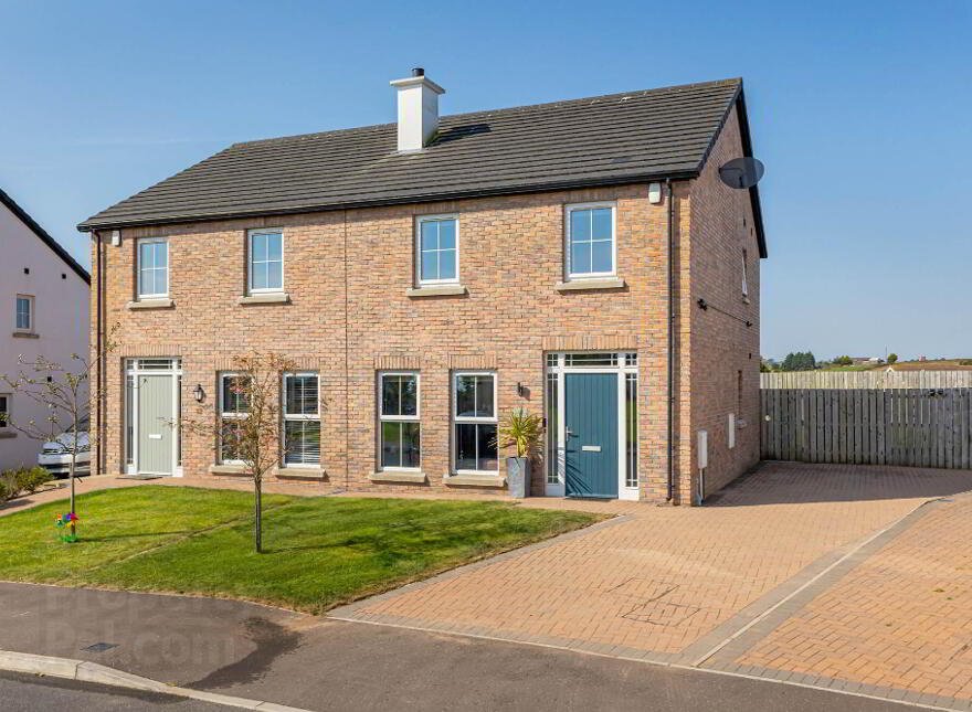 44 Ballyhenry Manor, Comber, Newtownards, BT23 5ZN photo