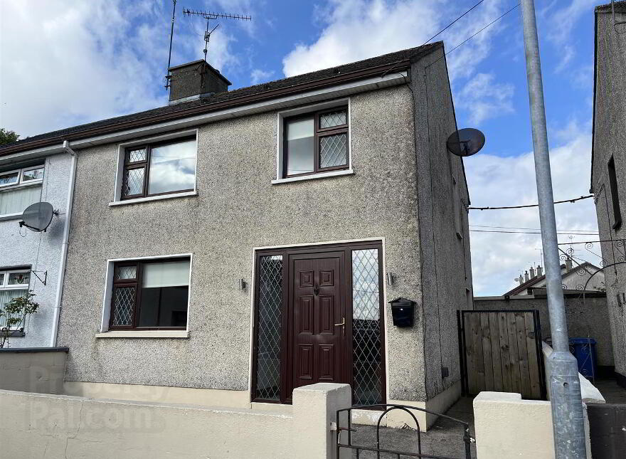 10 The Crescent, Crossmaglen, Newry, BT35 9HR photo