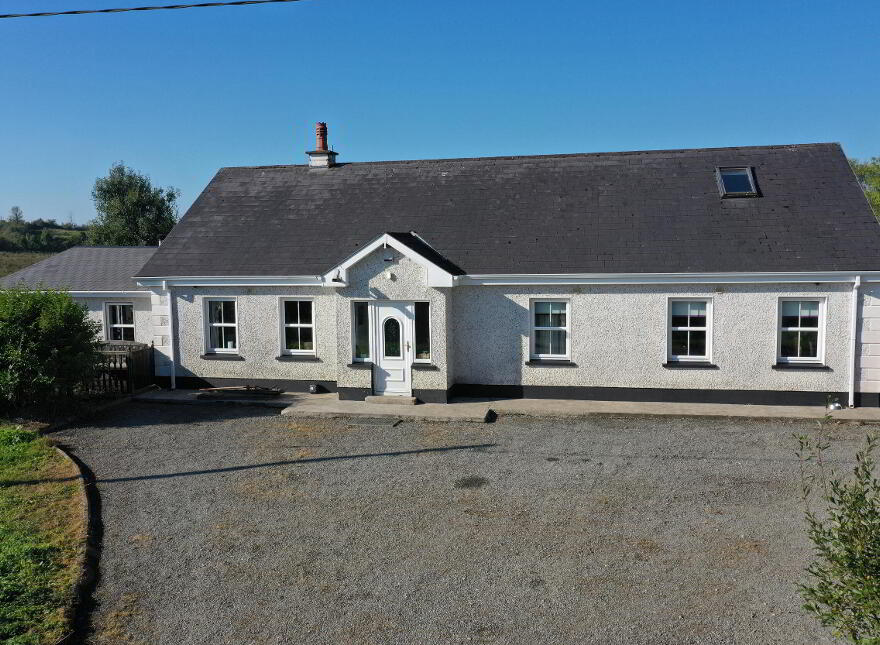 Breandrum, Mohill, N41HK13