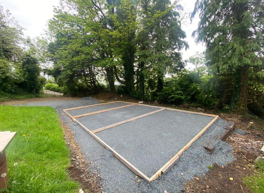Cloncose, Arva, H12DN82