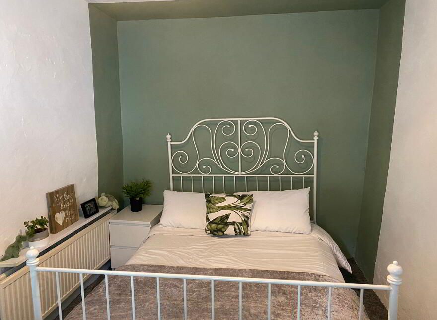 Cloncose, Arva, H12DN82