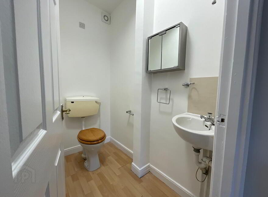 40 Ainsworth Drive, Belfast, BT13 3EJ