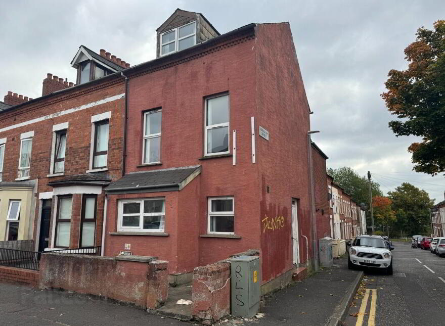 70 Agincourt Avenue, Belfast, BT7 1QB photo