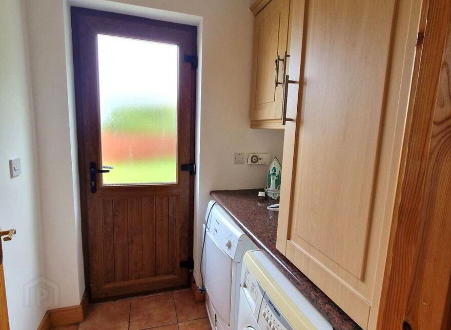 4 Ard Mhin An Iolar, Derrybeg