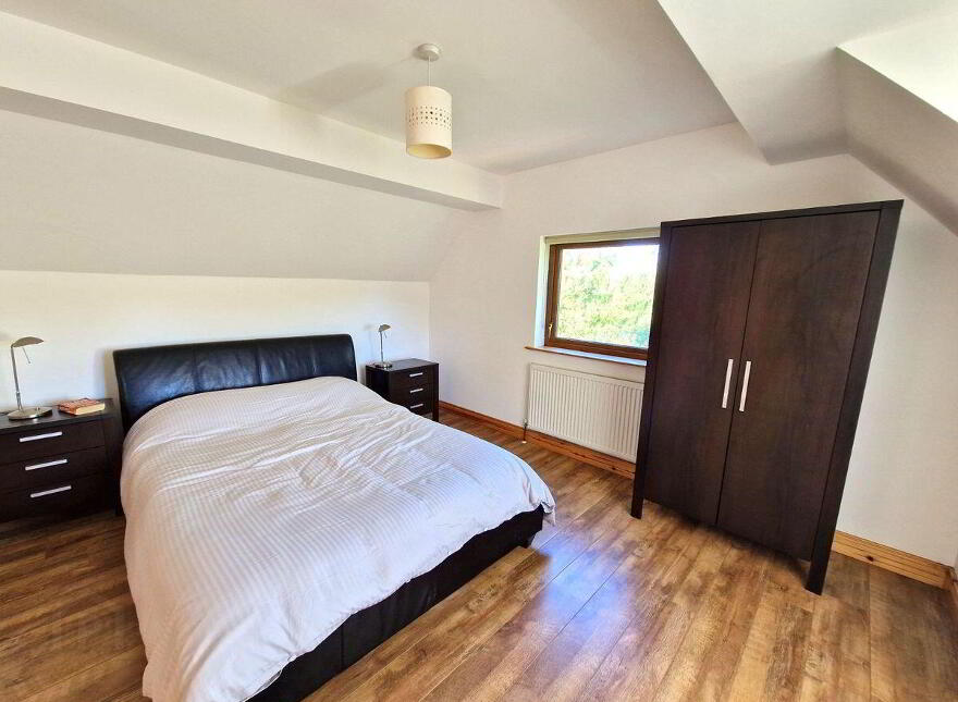 4 Ard Mhin An Iolar, Derrybeg
