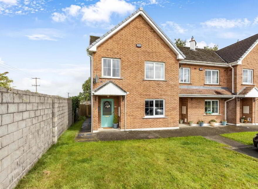 33 The Meadows, Kildalkey, C15DK8E photo