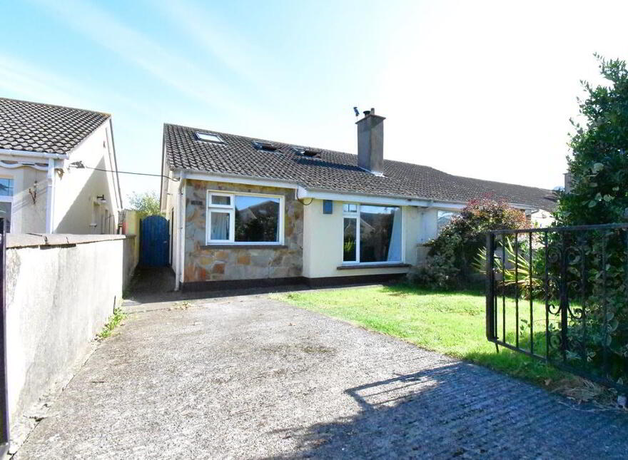 37 Cherrywood Grove, Clondalkin, Dublin, D22R624 photo