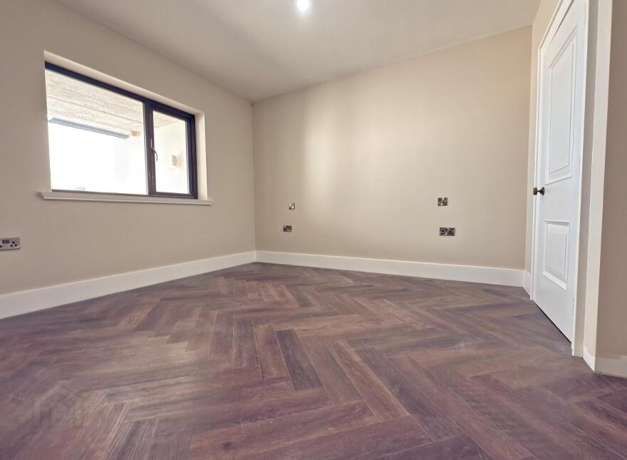 27 Causeway Street, Portrush, BT56 8AB
