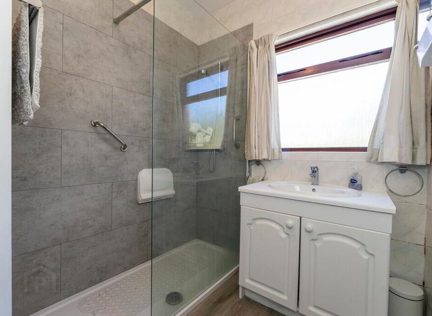57 The Green, Dunmurry, Belfast, BT17 0QA